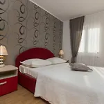 Apartment Bozena Brodarica (Sibenik-Knin)