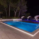 Bozena Apartment *