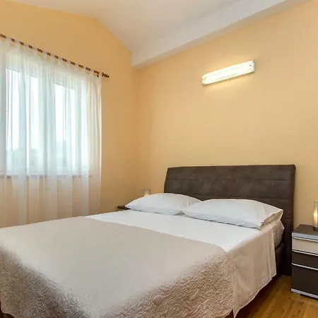 Bozena Apartment