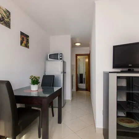 Bozena Apartment *