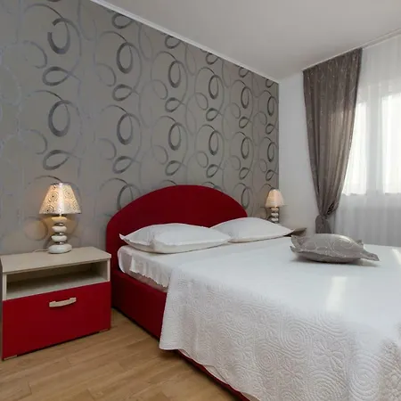 Bozena Brodarica (Sibenik-Knin)