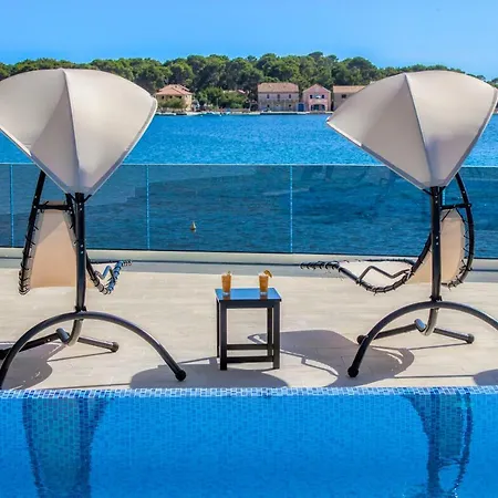 Bozena * Brodarica (Sibenik-Knin)